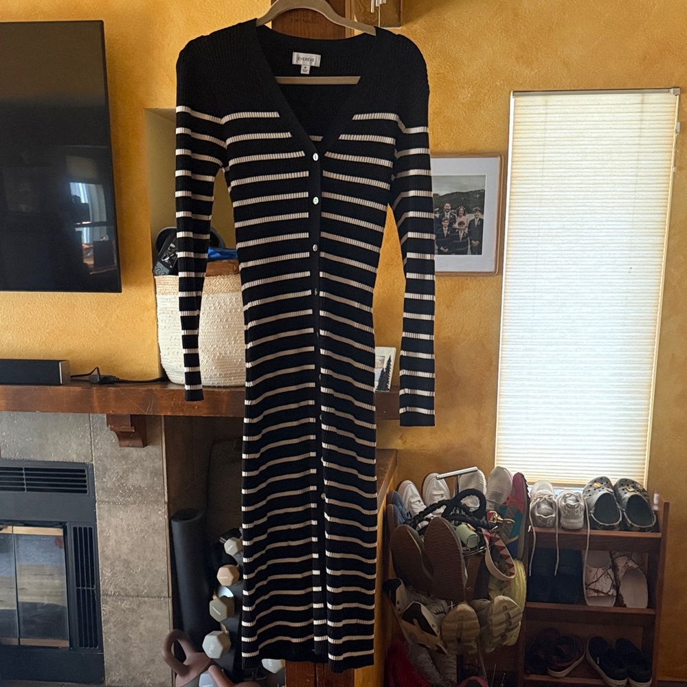 Evereve  navy  and Cream Striped Long-Sleeve Button Front Dress